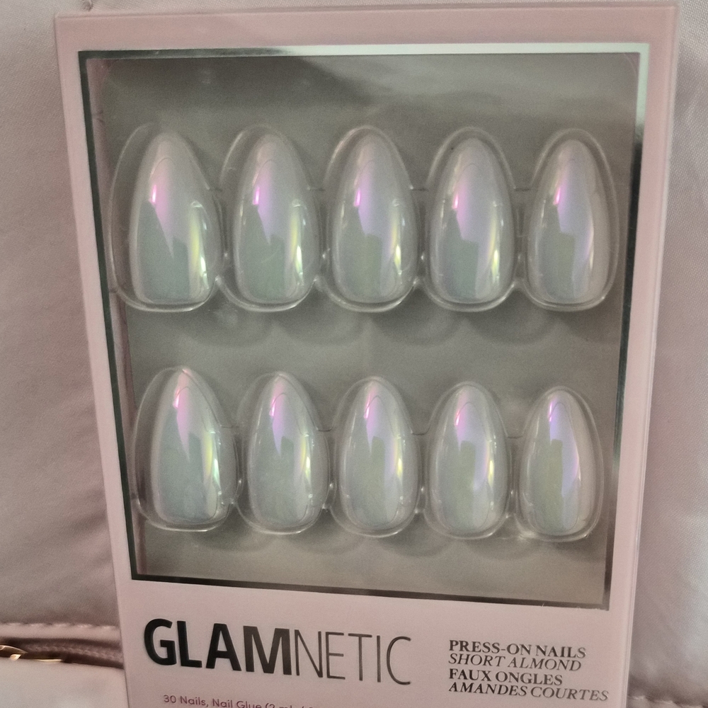 Glamnetic Entranced Press-On Nails